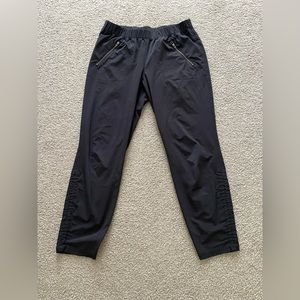Athleta black hiking pants size 10
